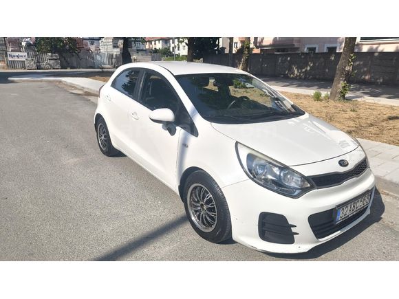 Sahibinden Kia Rio 1.4 CRDi Comfort 2016 Model  149.000 km Beyaz