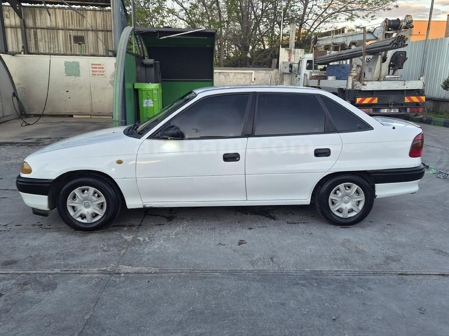 Sahibinden Opel Astra 1.4 GL 2000 Model Elazığ 316.000 km Beyaz 5