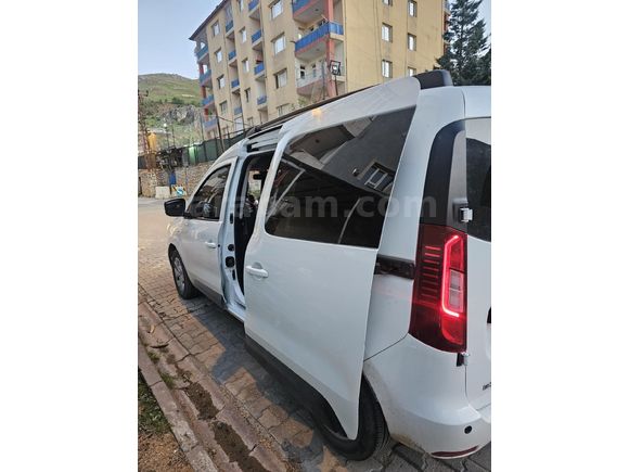 2024 Renault Express touch -   AİLE ARACI, masrafsı FUL.         +FUL PAKET