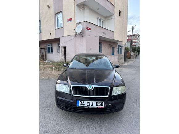 Sahibinden Skoda Octavia 1.6 Ambiente 2006 Model  230000 km Siyah