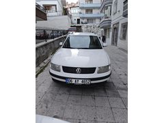Sahibinden Volkswagen Passat 1.8 T 1999 Model  372.800 km Beyaz