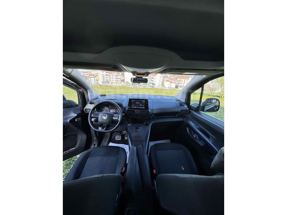 Sahibinden Fiat Doblo Combi 1.5 BlueHDi Urban 2023 Model 