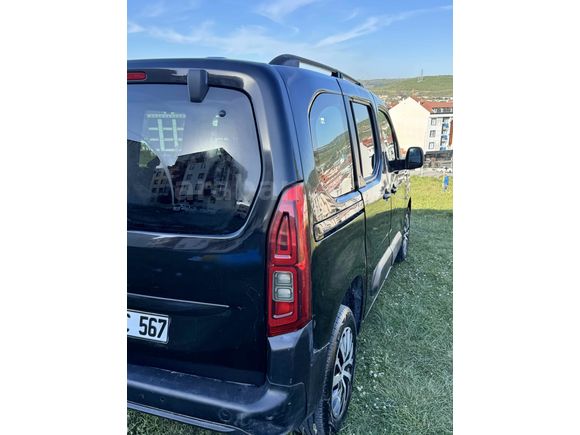 Sahibinden Fiat Doblo Combi 1.5 BlueHDi Urban 2023 Model 
