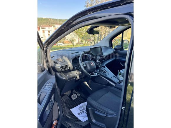 Sahibinden Fiat Doblo Combi 1.5 BlueHDi Urban 2023 Model 