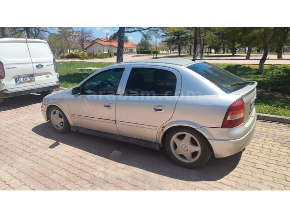 SAHİBİNDEN 2000 OPEL ASTRA 1.6 CD - TAVAN BOYASIZ / ÖNEMLİ YERLERİ İŞLEMSİZ!
