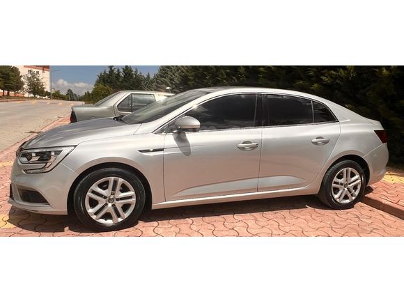 Sahibinden Renault Megane 1.3 TCe Joy 2020 Model  68.300 km Gri (metalik)