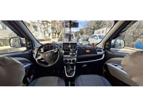 Sahibinden Otomobil Ruhsatlı Fiat Doblo Combi 1.6 Multijet Elegance 2012 Model  246.000 km Gri (Gümüş)