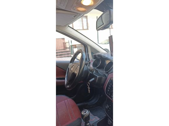Sahibinden Fiat Punto EVO 1.4 Multiair Dynamic 2011 Model  180.000 km Gri (Gümüş)