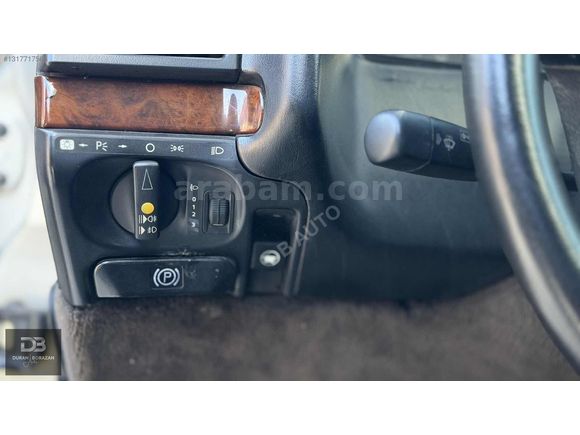 DB AUTO'DAN NADİR TEMİZLİKTE W140 300SEL