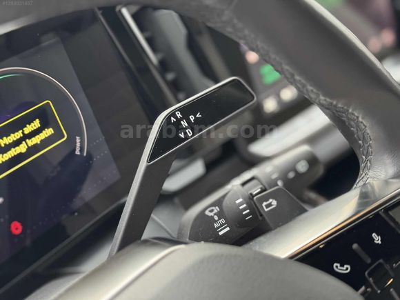 OKAS MOTORS' DAN HATASIZ BOYASIZ MEGANE E TECH
