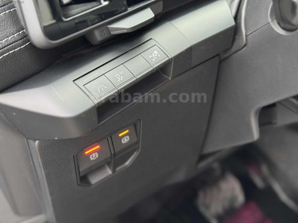 OKAS MOTORS' DAN HATASIZ BOYASIZ MEGANE E TECH