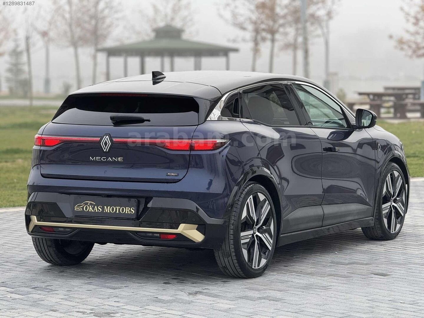Galeriden Renault Megane E-Tech Iconic 2023 Model Çorum 36.000 km Lacivert 6