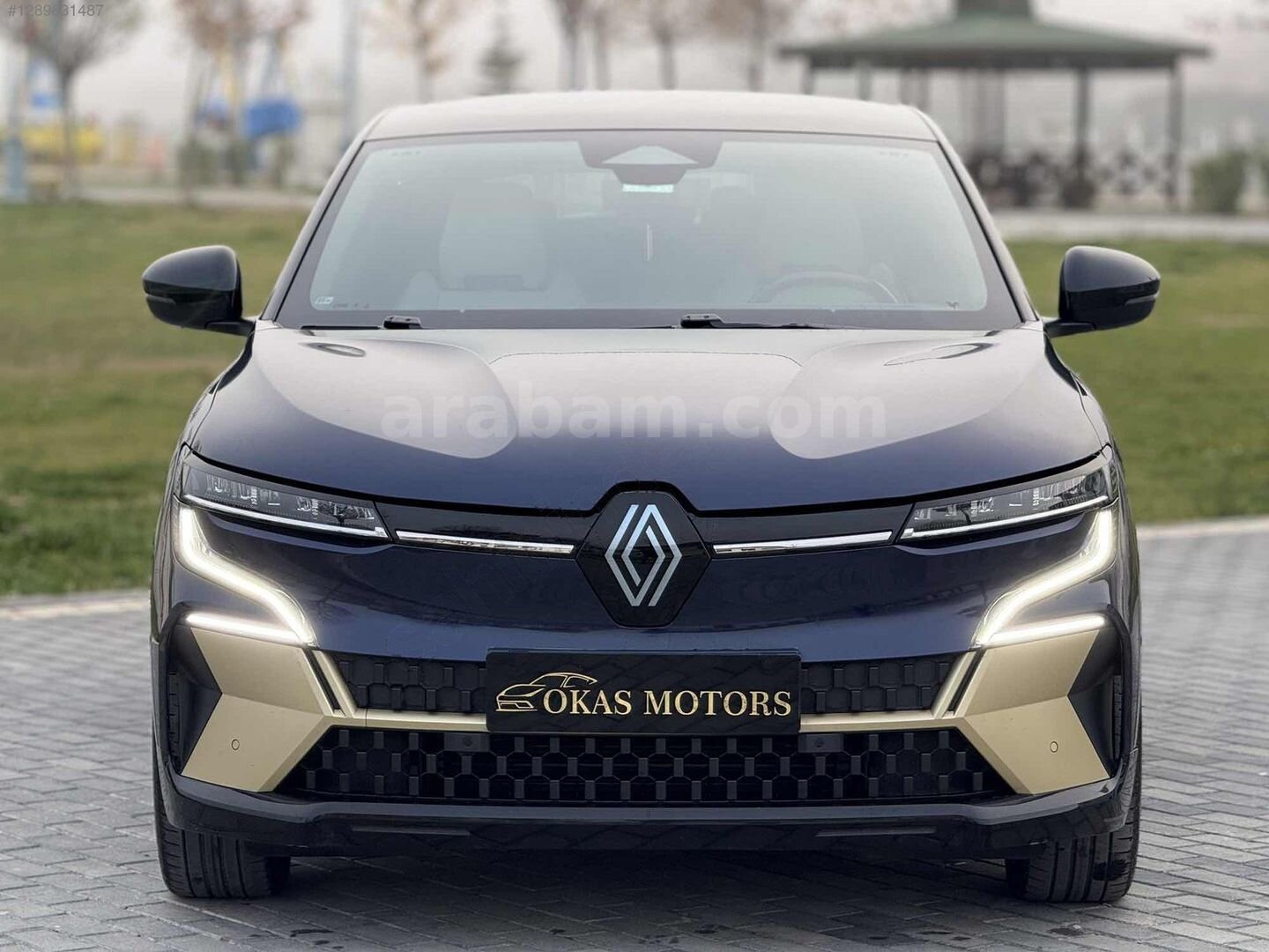 Galeriden Renault Megane E-Tech Iconic 2023 Model Çorum 36.000 km Lacivert 4