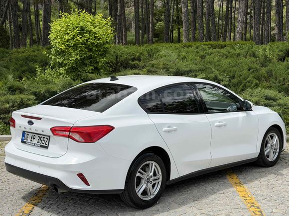 Galeriden Ford Focus 1.5 TDCi Trend X 2020 Model Ankara