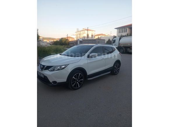 Sahibinden Nissan Qashqai 1.6 dCi Black Edition 2015 Model Yozgat 146.000 km Beyaz