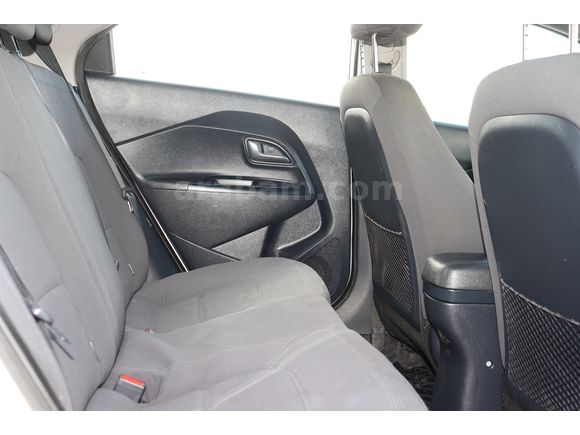MBS BÜYÜKSOYLU'DAN 2015 MODEL KIA RIO 1.4 CRDI COMFORT
