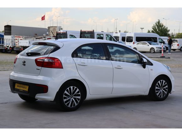 MBS BÜYÜKSOYLU'DAN 2015 MODEL KIA RIO 1.4 CRDI COMFORT