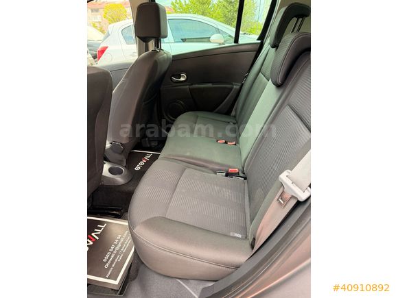 OTOWALL 2011 MODEL RENAULT CLIO 20.YIL ÖZEL SERİ EXECUTIVE