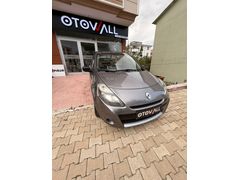 OTOWALL 2011 MODEL RENAULT CLIO 20.YIL ÖZEL SERİ EXECUTIVE