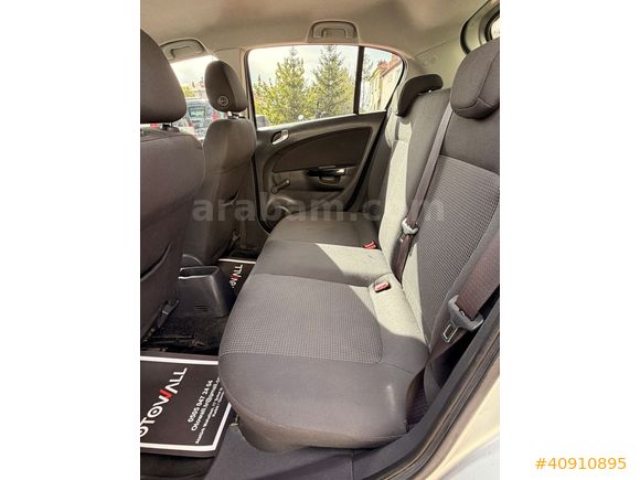 OTOWALL 2013 MODEL OPEL CORSA 1.4 TWİNPORT ESSENTİA OTOMOTİK