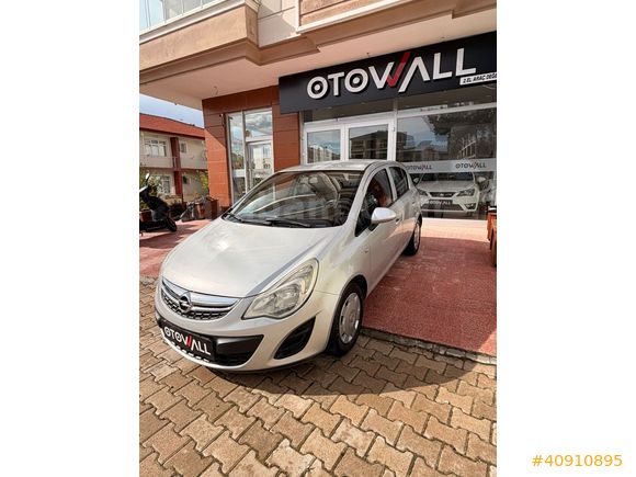 OTOWALL 2013 MODEL OPEL CORSA 1.4 TWİNPORT ESSENTİA OTOMOTİK