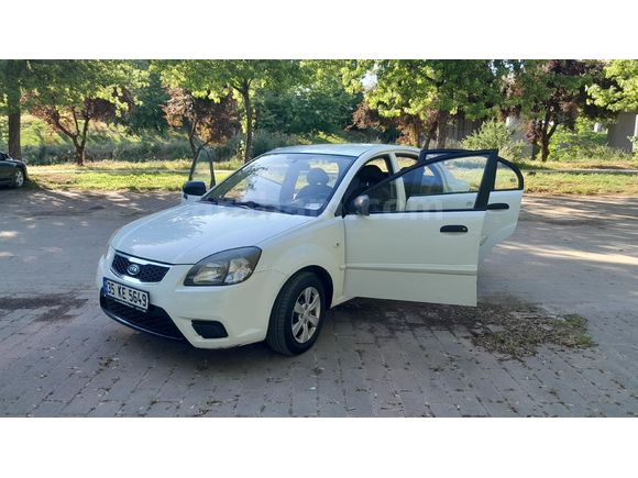 Sahibinden Kia Rio 1.5 CRDi Trend 2011 Model