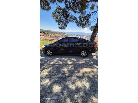 Sahibinden Ford Focus 1.6 Comfort Otomatik  2011 Model  272.000 km Siyah