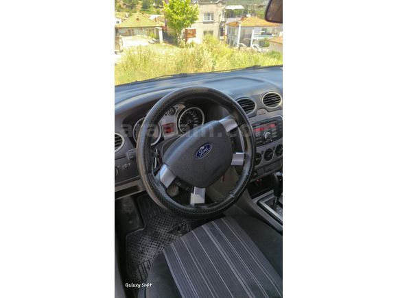 Sahibinden Ford Focus 1.6 Comfort Otomatik  2011 Model  272.000 km Siyah