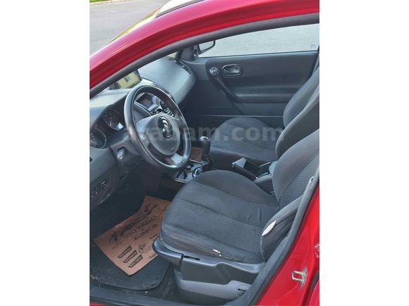 Sahibinden Renault Megane 1.4 Authentique 2005 Model 