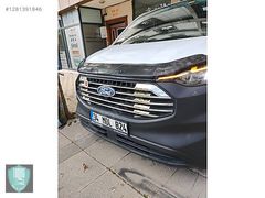 FORD CUSTOM 2024 VE SONRASI ÖN PANJUR KROMU 9 PARÇA