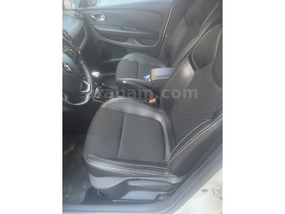 SAHİBİNDEN  HATASIZ BOYASIZ TRAMERSİZ RENAULT CLIO 1.5 DCI ICON  2017 MODEL FULL PAKET  
