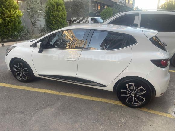 SAHİBİNDEN  HATASIZ BOYASIZ TRAMERSİZ RENAULT CLIO 1.5 DCI ICON  2017 MODEL FULL PAKET  