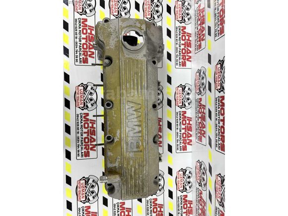 BMW E36 E46 987-203 NUMARALI SİLİNDİR KAPAKLARI