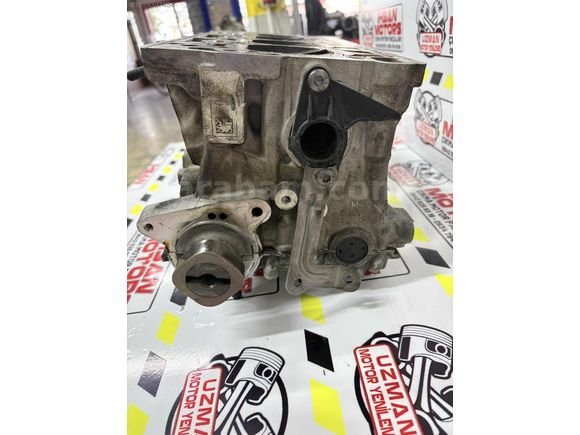 1.8 TFSİ AUDİ A3 A4 A5 06H103373K NUMARALI SİLİNDİR KAPAĞI