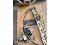 Ford Courier ve Tourneo Courier serileriyle uyumludur.