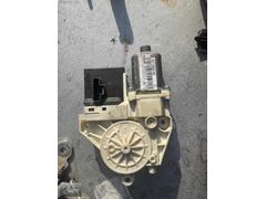 Renault Fluence Arka Cam Motoru