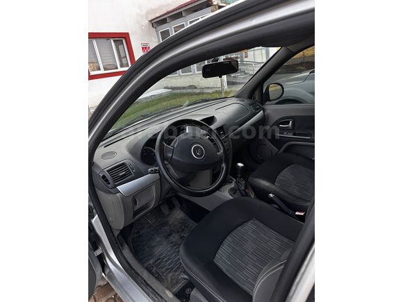 Pazarlıksız Renault Symbol 1.2 Authentique 2012 Model 