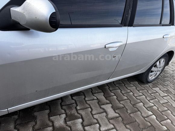 Pazarlıksız Renault Symbol 1.2 Authentique 2012 Model 