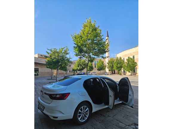 Sahibinden Renault Megane 1.5 dCi Touch 2019 Model  134.450 km Beyaz