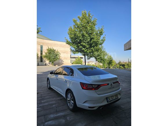 Sahibinden Renault Megane 1.5 dCi Touch 2019 Model  134.450 km Beyaz
