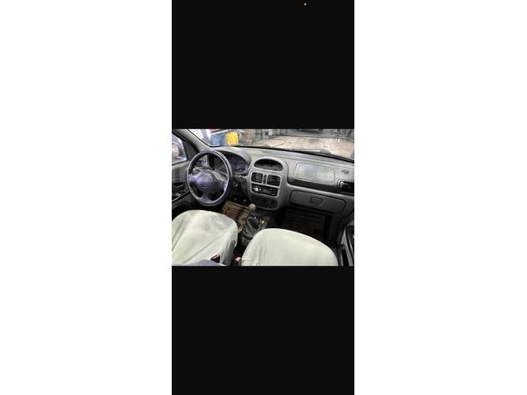 Sahibinden Renault Clio 1.6 RXT 2000 Model  350.000 km Mavi