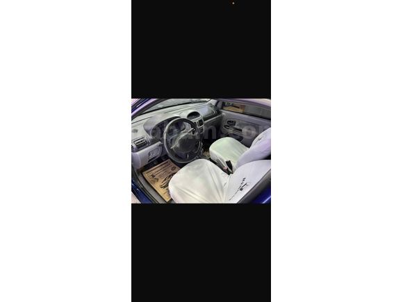Sahibinden Renault Clio 1.6 RXT 2000 Model  350.000 km Mavi