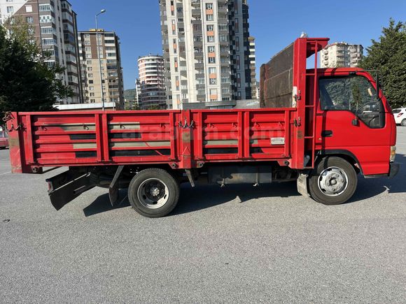 Biniciden temiz  kamyonet 