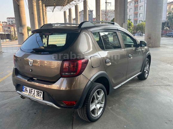 Galeriden Dacia Sandero 1.5 dCi Stepway 2017 Model Kocaeli