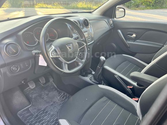 Galeriden Dacia Sandero 1.5 dCi Stepway 2017 Model Kocaeli