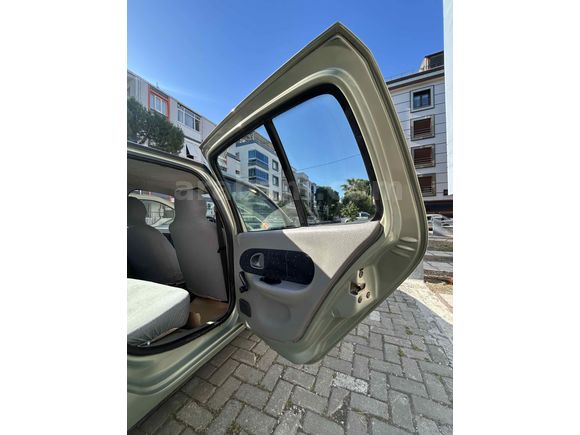 Sahibinden Renault Clio 1.5 dCi Expression 2002 Model 