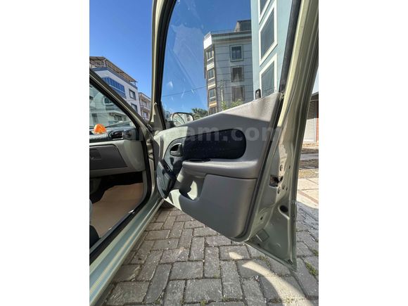 Sahibinden Renault Clio 1.5 dCi Expression 2002 Model 