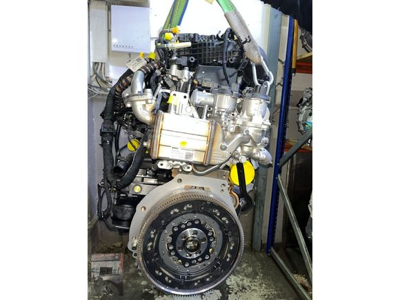 Volkswagen Crafter 2.0 TDİ DNA Sıfır Dolu Motor