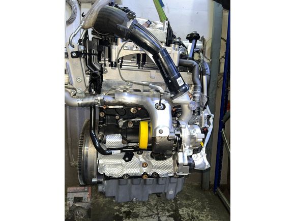 Volkswagen Crafter 2.0 TDİ DNA Sıfır Dolu Motor