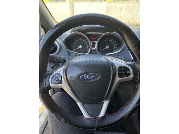 Sahibinden Ford Fiesta 1.4 TDCi Titanium X 2011 Model 